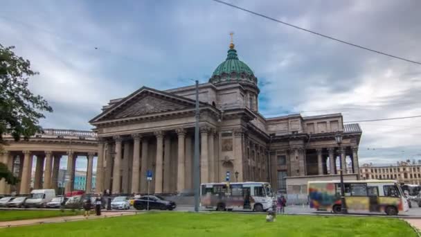 Kazan kathedraal of Kazanskiy Kafedralniy Sobor timelapse hyperlapse in Sint-Petersburg — Stockvideo