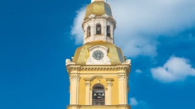 Cathedral St. Peter ve St. Paul, St. Petersburg timelapse Petropavlovskaya kalede saatinde
