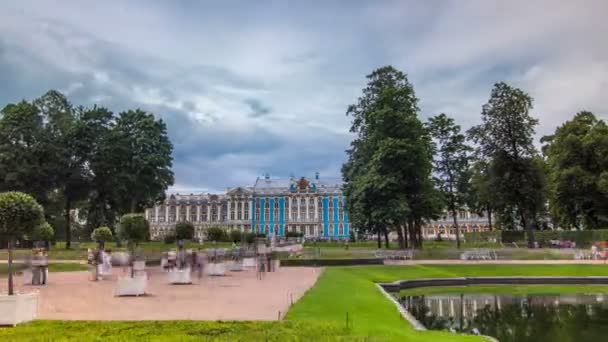 Het Catharinapaleis timelapse hyperlapse is een rococo-paleis gelegen in het centrum van Tsarskoye Selo Pushkin — Stockvideo