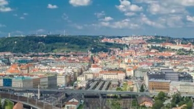 Çek Cumhuriyeti Vitkov Anıtı'nın tepesinden Prag timelapse panoramik görünümü