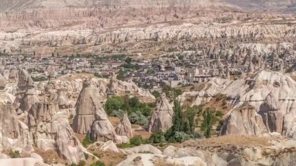 Red Valley en Rose Valley van Goreme van Nevsehir in Cappadocia luchtfoto timelapse, Turkije. — Stockvideo