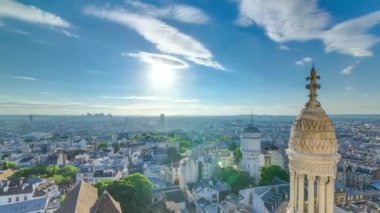 Paris 'in Panorama' sı, Fransa. Montmartre Sacre-Coeur 'un Kutsal Yürek Bazilikası' ndan güzel bir manzara. .
