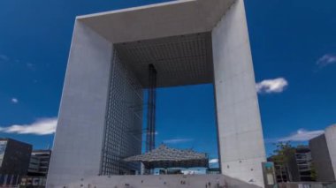 Paris, Fransa 'nın savunma bölgesindeki Büyük Kemer zaman atlaması..