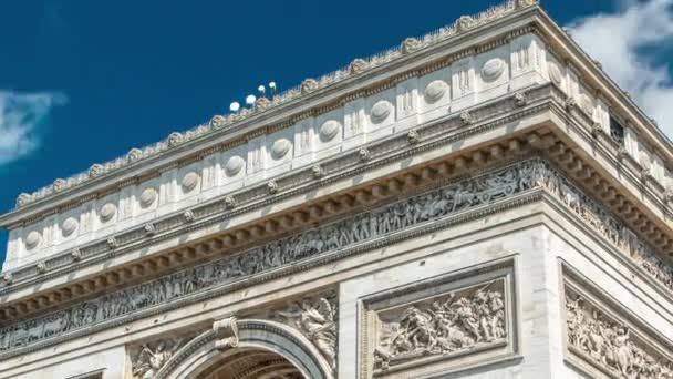 凱旋門の頂上星のタイムラプスの凱旋門はパリの有名な記念碑です。 — ストック動画