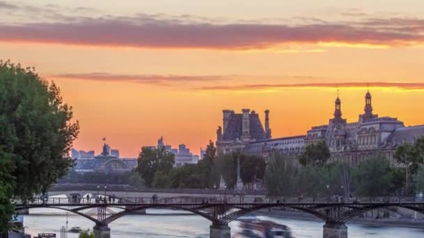 View to Pont des Arts in Paris at sunset timelapse, France — Stock Video