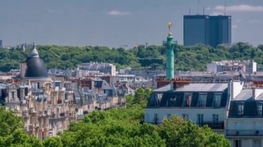 Paris 'in Panorama' sı. Arap Dünyası Enstitüsü du Monde Arabe binasından görüntü. Fransa.