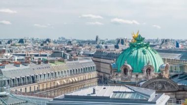 Palais veya Opera Garnier 'in en iyi manzarası Paris, Fransa' daki Ulusal Müzik Akademisi.