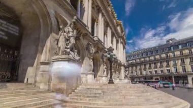 Palais veya Opera Garnier Ulusal Müzik Akademisi Paris, Fransa 'da aşırı hız kazandı..