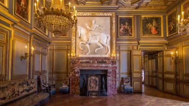 Interiéry a architektonické detaily zámku Fontainebleau timelapse hyperlapse ve Fontainebleau, Francie — Stock video