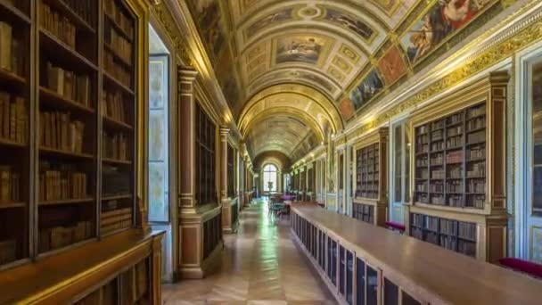 Интерьеры и архитектурные детали Chateau de Fontainebleau timelapse hyperlapse в Фонтенбло, Франция — стоковое видео