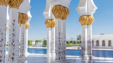 Birleşik Arap Emirlikleri 'nin başkenti Abu Dabi' deki Şeyh Zayed Büyük Camii zaman çizelgesi.