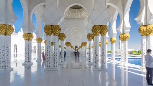 Sheikh Zayed Velká mešita timelapse hyperlapse v Abu Dhabi, hlavním městě Spojených arabských emirátů — Stock video