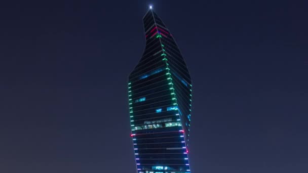 Kuveyt 'teki Kuveyt Kulesi' nde gece vakti aşırı hızlanma. Kuveyt, Orta Doğu — Stok video