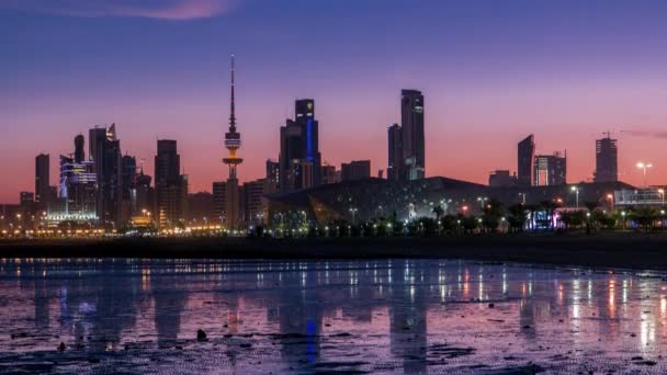 Langit laut Kuwait kota dari malam ke hari timelapse — Stok Video