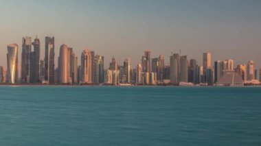 Sabahın erken saatlerinde Katar 'da Doha Zaman Çizgisi