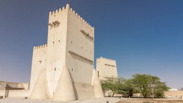 Barzan Towers timelapse hyperlapse, torres de vigilancia cerca de Doha - Qatar — Vídeos de Stock