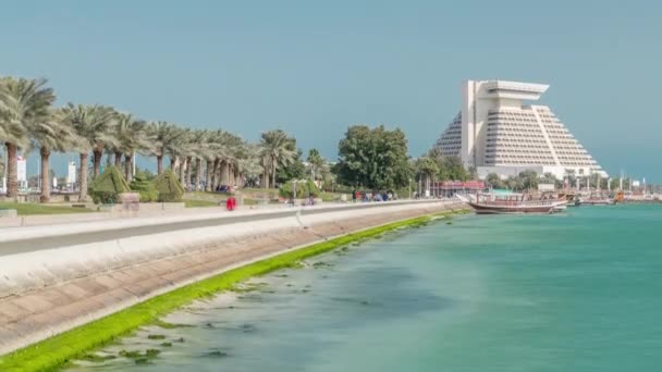 Dohas Corniche en West Bay timelapse, Qatar. — Vídeos de Stock