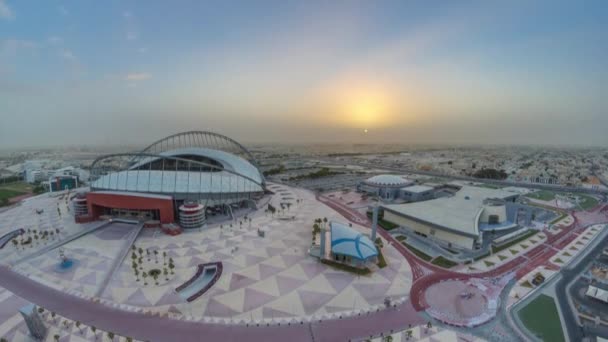 Воздушный вид стадиона Aspire Zone со времени восхода солнца в Дохе — стоковое видео