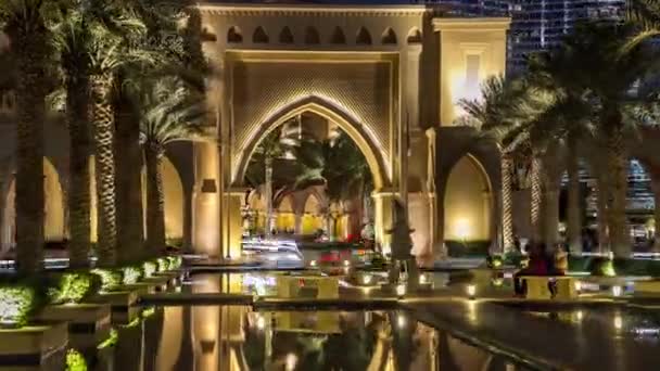 Ingresso di hotel, uffici e Souk nel centro di iperlapse timelapse a Dubai, Emirati Arabi Uniti — Video Stock