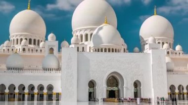 Şeyh Zayed Büyük Cami zaman çizelgesi Abu Dabi 'de - Birleşik Arap Emirlikleri' nin başkenti.