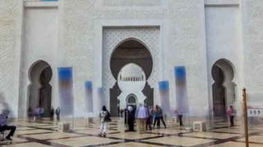 Şeyh Zayed Büyük Cami zaman atlaması Abu Dabi 'de - Birleşik Arap Emirlikleri' nin başkenti.