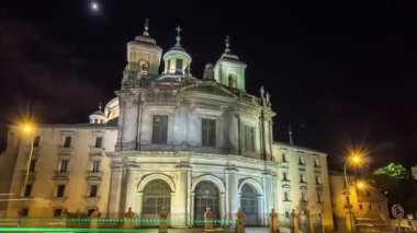 İspanya, Madrid 'de Royal Basilica San Francisco el Grande gece hipervanesi.