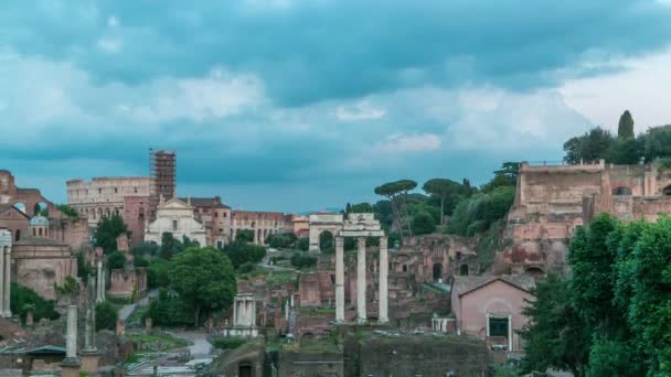 Ruines du Forum Romanum sur la colline du Capitolium timelapse jour à nuit à Rome, Italie — Video