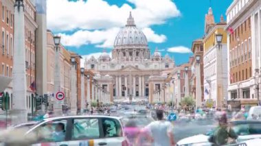 Vatikan Zaman Çizelgesi: Vatikan Şehri 'nde Aziz Peters Bazilikası Via della Conciliazione, Uzlaşma Yolu manzaralı.