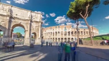 Kolezyum veya Kolezyum zaman atlaması, aynı zamanda Roma, İtalya 'daki Flavian Amfitiyatrosu olarak da bilinir.