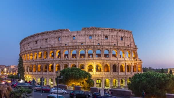 Colosseum dag till natt timelapse efter solnedgången, Rom. — Stockvideo