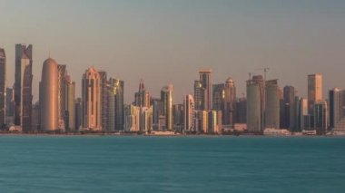 Sabahın erken saatlerinde Katar 'da Doha Zaman Çizgisi