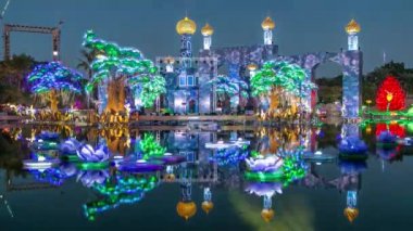 Dubai Glow Garden, çevre dostu mimarinin yer aldığı bir sanat devletidir.