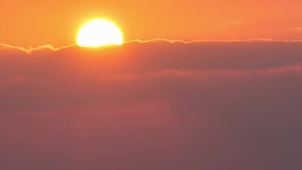 Pôr do sol timelapse do topo do arranha-céu em JLT perto de Dubai Marina, Emirados Árabes Unidos. — Vídeo de Stock