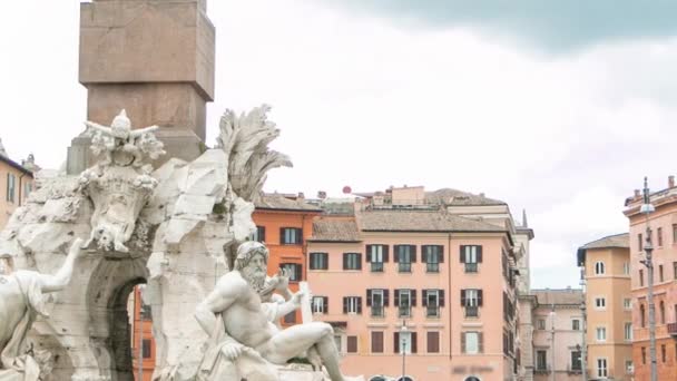 Piazza Navona, a szökőkút négy folyó timelapse által tervezett G.L.Bernini. — Stock videók