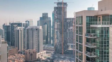 İş sahasındaki Dubai gökdelenleri zaman aşımına uğradı.