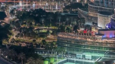 Dubai şehir merkezindeki park alanının hava görüntüsü.