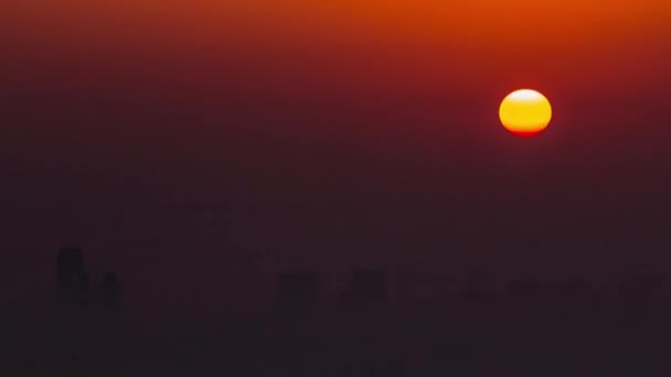 Sunrise close up vista sobre Dubai skyline na parte da manhã, vista aérea superior de Dubai marina timelapse. — Vídeo de Stock