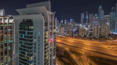 Dubai Marina karayolu kavşağı spagetti kavşağı gece zaman aşımı