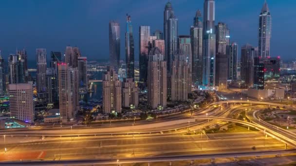 Dubai Marina estrada cruzamento junção espaguete noite a dia timelapse — Vídeo de Stock