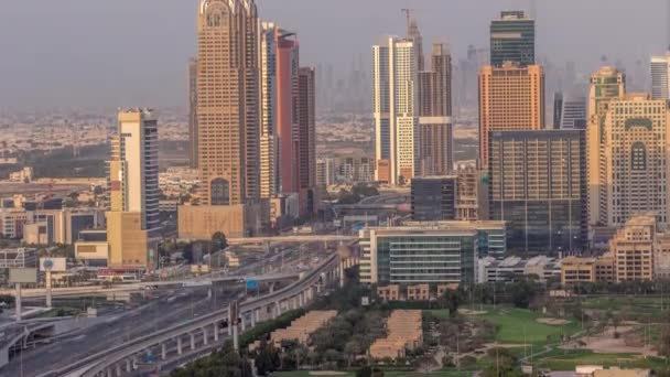 Vista aérea da Sheikh Zayed Road em Dubai Internet Cidade da Internet timelapse — Vídeo de Stock