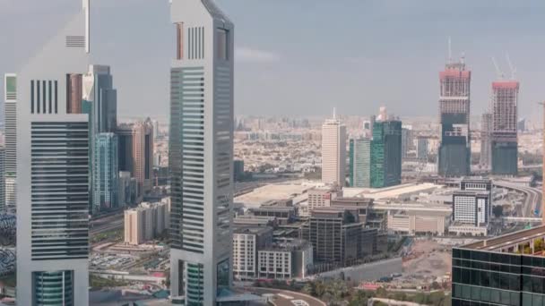 La vista de Emirates Towers y Sheikh Zayed en el timelapse aéreo — Vídeos de Stock
