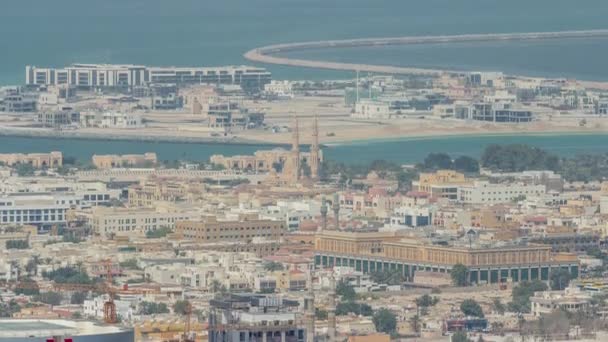 Letecký pohled na obytné domy a vily ve městě Dubaje, Spojené arabské emiráty — Stock video