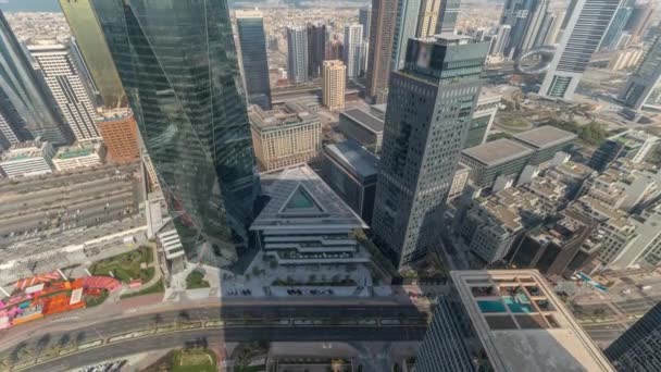 ドバイ国際金融センターのタイムラプスに位置するオフィスタワー — ストック動画