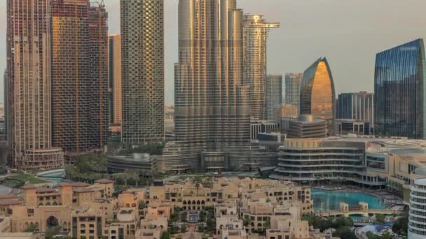 Dubai Downtown poranek timelapse z najwyższym drapaczem chmur i innych wież — Wideo stockowe