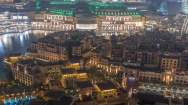 Gece vakti yukarıdan Eski Şehir Adası 'na hava görüntüsü.