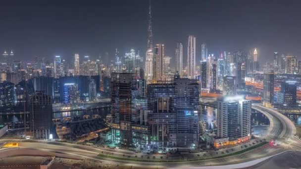 Panoramautsikt över Dubai med affärsvik och timelapse i centrum. — Stockvideo