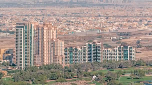 Vista aérea de greens área do distrito timelapse de Dubai marina. — Vídeo de Stock