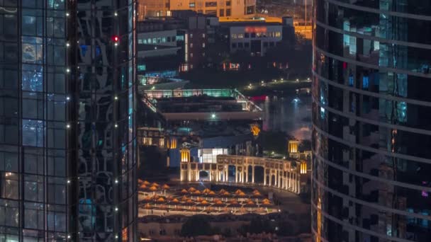 Widok z lotu ptaka Dubai Internet City Lake and Buildings noc timelapse — Wideo stockowe