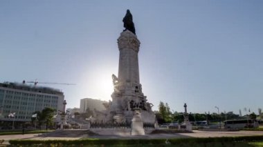 Marquess of Pombal Square Lizbon Merkezi timelapse önemli bir dolambaçlı olan gün batımı ile