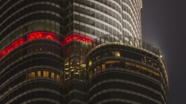 Dünya - Burj Khalifa'nın gece Birleşik Arap Emirlikleri timelapse, en yüksek binası, gözlem güverte